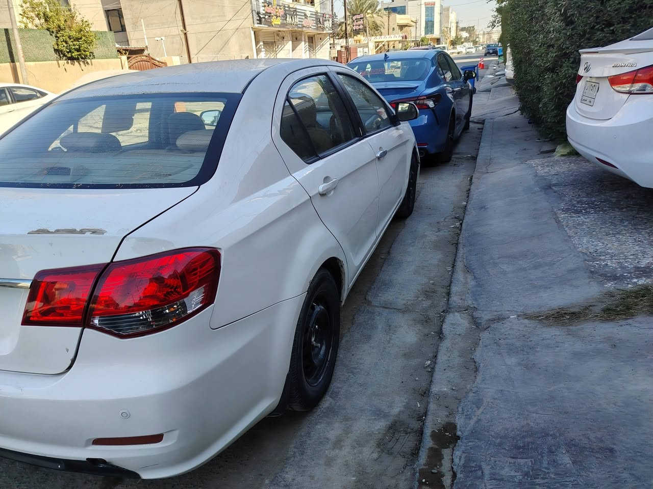 كريت ويل فولكس 2011  گير عادي 
المكينة بلادي نظيفة وجاهزة الگير والكلج جاهز 
تخم تاير جديد باتري جديد ، مشط ستيرن جديد 
ب اسمي السنوية رقم إنكليزي الجديد 
مكانها بغداد الكرخ 
واتس أو خط : *********** 
السعر 55$ وبيها مجال للشراي حگ الجية.
