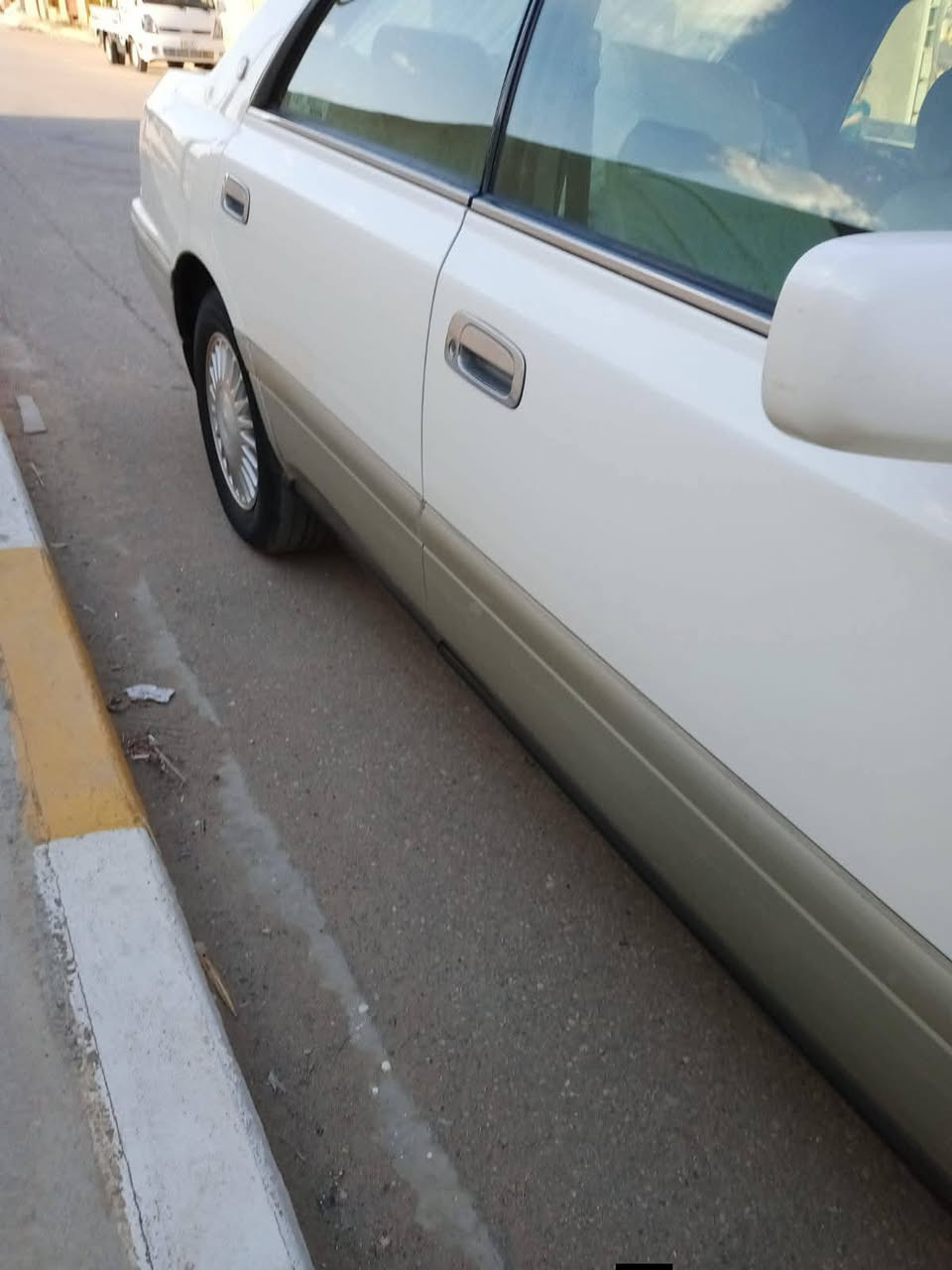 راس الثور موديل 1995 كفاله عامه فول كرستال مكينه فيشتين حداده وتايرات جدد سيارا بلكارتون الشراي يتصل 
 ***********
