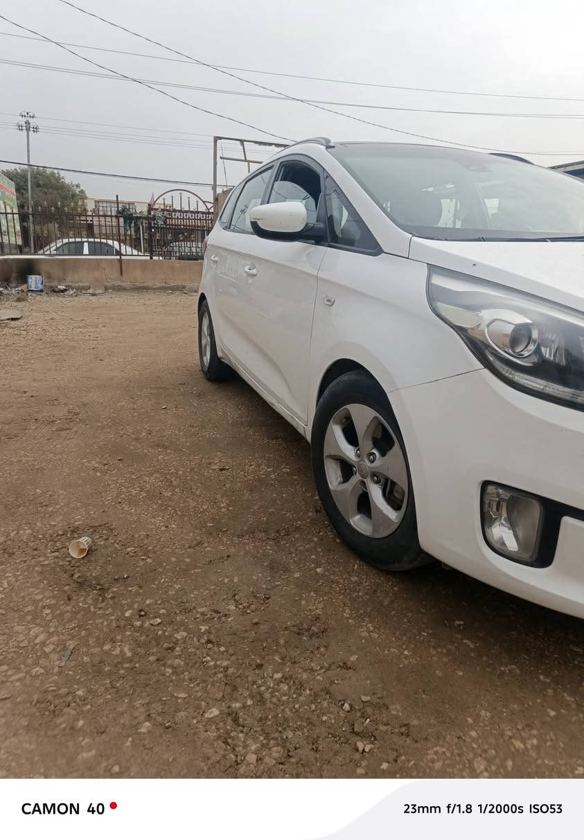 السلام عليكم كيا كارنز 14 سياره جاهزه مكينه 2000 ما مفتوحه حداديه جديده سنويه لل 27 تريد مداور او وكاله  سياره بيها صبغ بل لهلال وشويه بل باب الئخير جهت العبري بي كارتين  مكان ديوانيه قضاء المهناويه سعر 135 بيها مجال ***********
