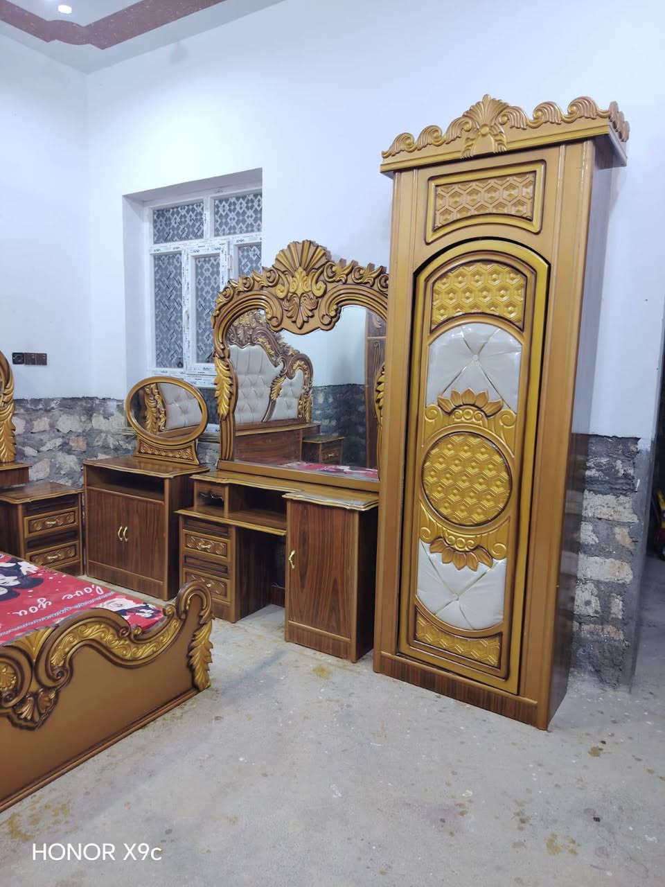 يوجد غرف حطاط خشب ثقيل في الرمانه البعبيد الاستفسار على الرقم ***********/واتساب وماسنجر
