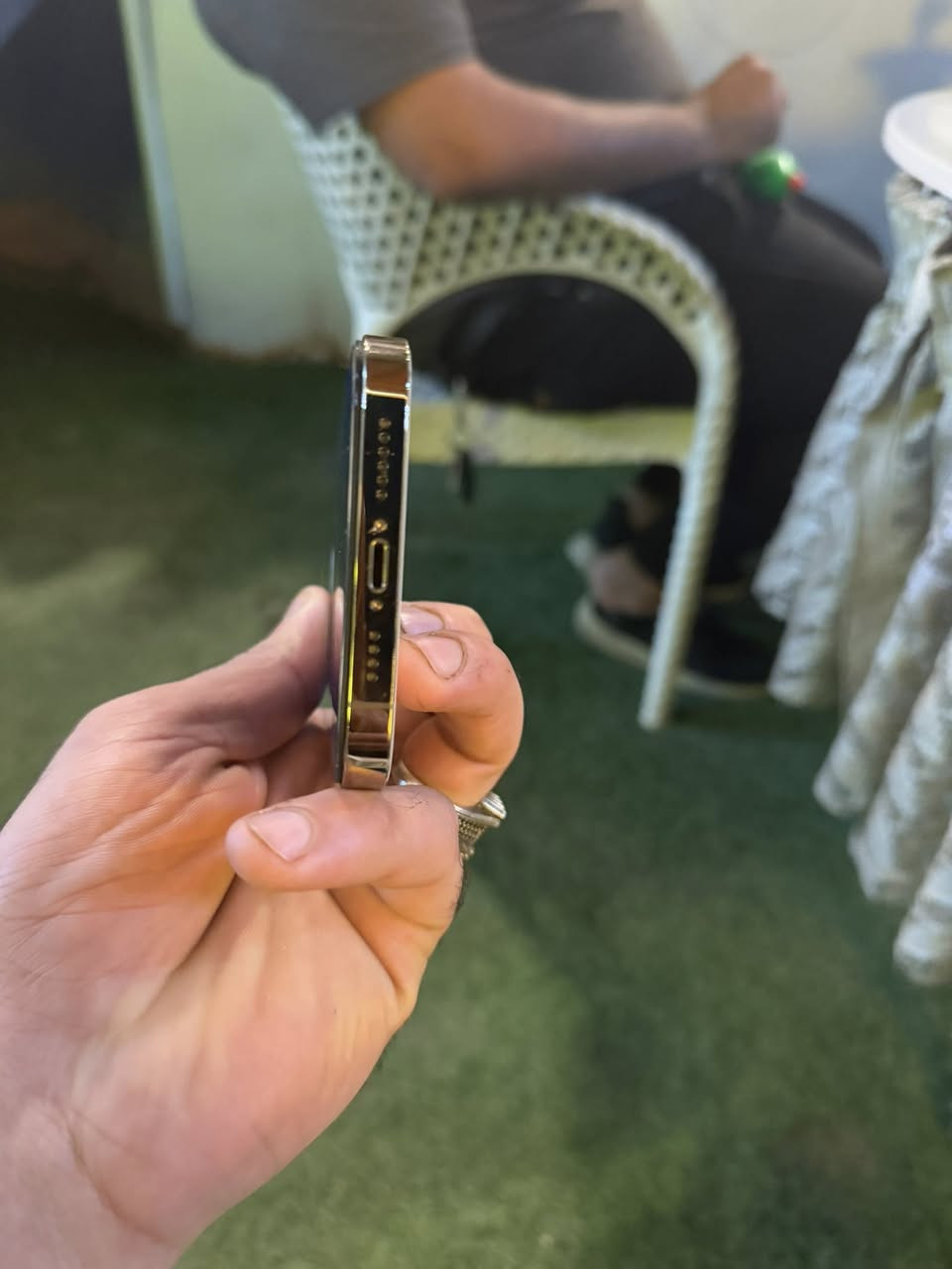 آيفون 13 بروماكس ذاكره 256 بطاريته85 مبدل شاشه اصليه فقط  الباقي كله مكفول سعر 500 رقمي ***********
