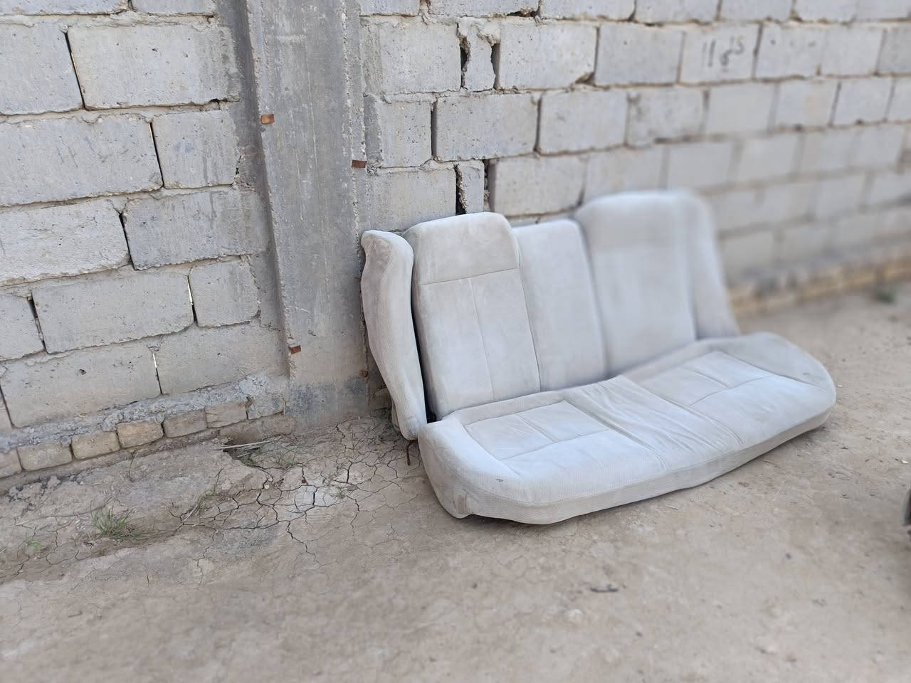 كشنات غرفة كاملة كيا سيفيا السعر 100هاتف
***********
