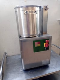 اغراض مطعم للبيع خلاط تركي 20 لتر 450 الف خلاط تركي 5 لتر 275 الف خلاط...