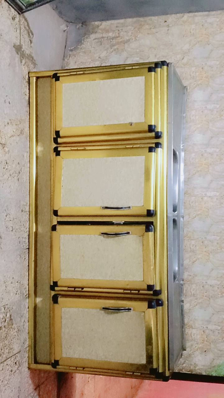 السلام عليكم غراض للبيع  سقيفه وارفوف خشب تسكام وسفينه حلويات وسنك مترين تسكام 
كنتور 6بيبان خشب ثقيل


**إذا كنت صاحب هذا الإعلان وتريد حذفه لأي سبب، رجاءا أرسل رسالة إلى الدعم الفني**