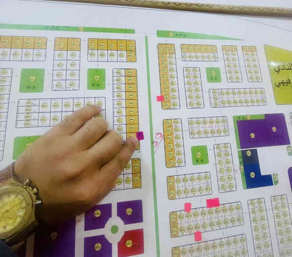 .....بسم الله الرحمن الرحيم.....
متوفر قطعه 400متر تجاريه في كيفية الكرمه على شارع 60 
واجهه 16 م
تبعد عن الشارع العام الرئيسي فلوجه بغداد حوالي 150متر
الارض طابو صرف 
سند وليس وصل
تحويل مباشر قبل  اعطاء المبلغ
السعر 55مليون وقابله للتفاوض 
السعر يحدد من صاحب الارض حصرا
للتواصل والاستفسار اكثر ع الارقام التاليه واتس 
***********
***********
زوروا مكتبنا .مكتب الرمال للعقار .الفلوجه مجمع عقارات الفلوجه.مجاور ملعب نادي الصمود
