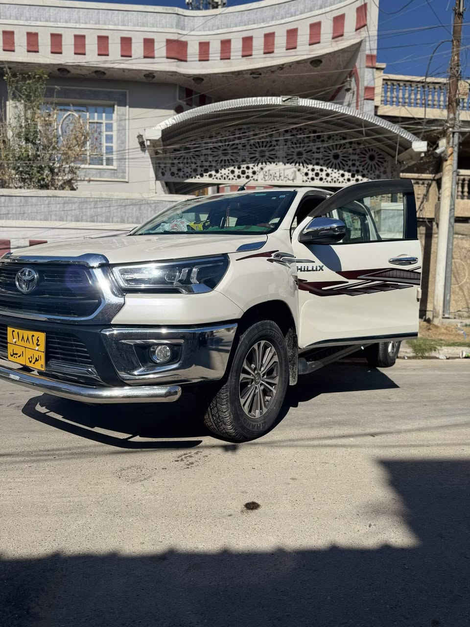 هايلوكس للبيع
موديل 2021
مكفوله فقط بيها طخه شبر بالجاملغ الخلفي بارد
رقم اربيل
السعر/310$بيهامجال بسيط 
***********
