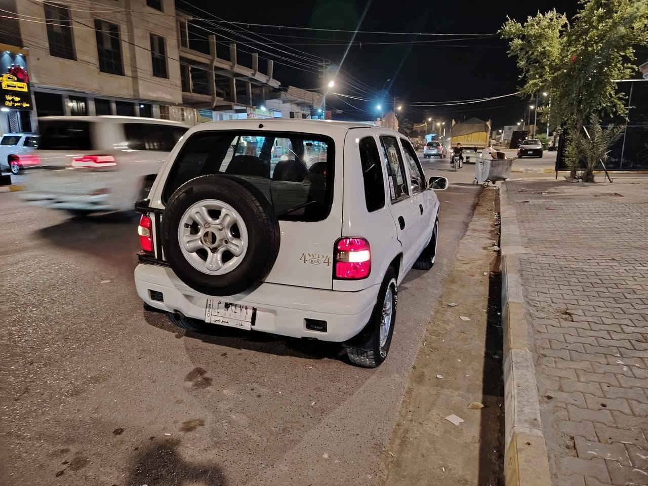 كيا سبورتج موديل 1995 محرك 2000 كير عادي تبريد نقص غاز السيارة متعوب عليه وجاهزة من كلشي رقم بغداد الماني الشرعي بهيت تحويل مباشر السعر 43 للاستفسار اكثر ***********
