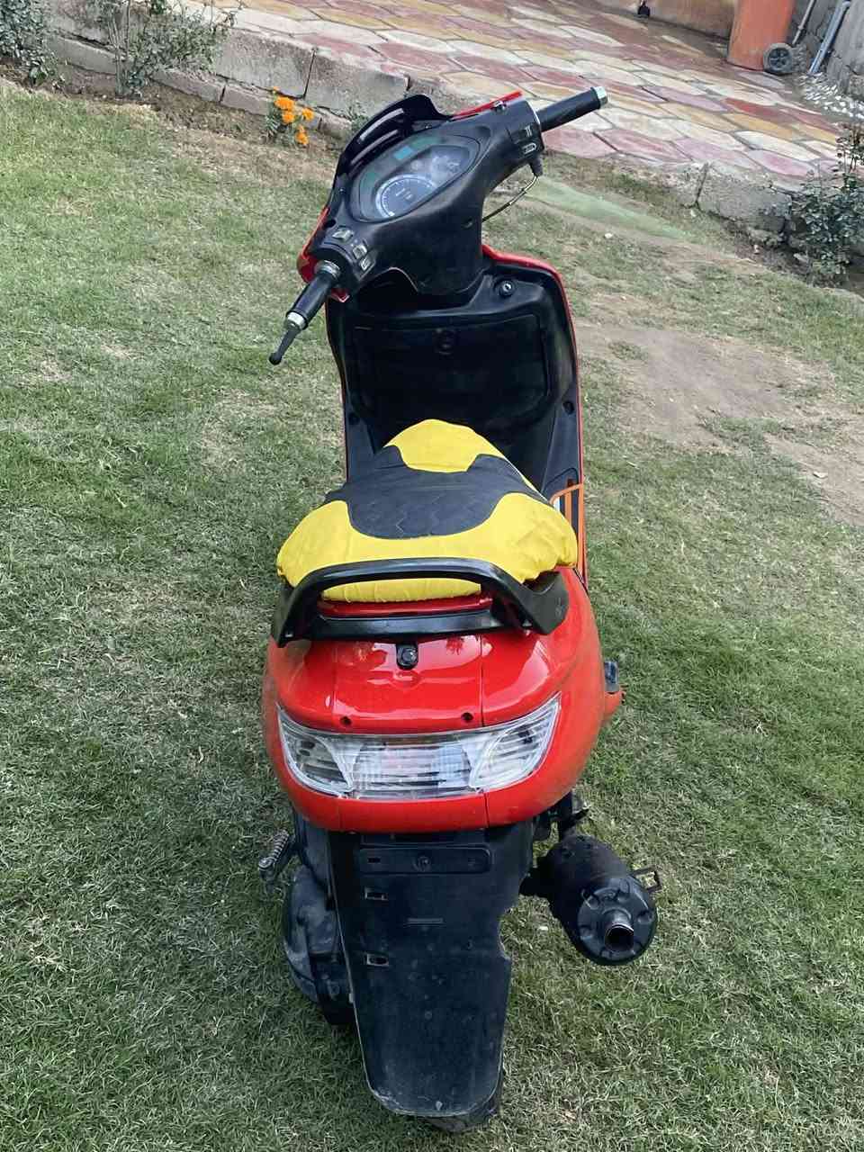 السلام عليكم دراجه اللبيع فراشه ✔️ كهربائيات كلها شغاله 🔱 مكينه شلعه معدل فول دراجه برغي ماعايزه دراجه نصبه الحلوه بيه تجي شوف بعينك الله شاهد عليه دراجه الحلوه نضيفه مكينه خير من الله (مكاني بابل الكفل)(سعر ٣٠٠/تعال شوفه بيك خير تدلل ) رقمي (***********) ملاحظة اذا مو شراء لا تعلق⚠️
