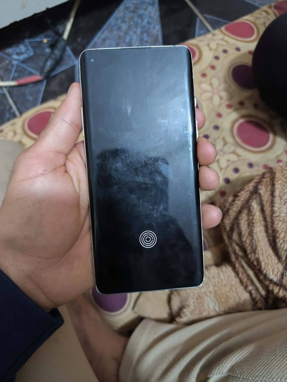جهاز one plus 8TOOM جهاز نضيف كلش بس فطر بالظهر مالته
يشغل 90 فريم بالببجي شاشة 2k منحنية جهاز مال جناي يخبل للبيع السعر 170 الف مكان بغداد للتواصل *********** او ***********
