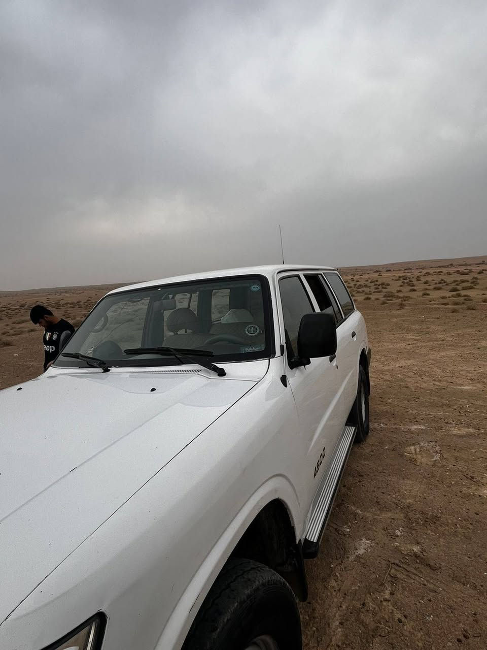 باترول 2001 أصولي بيه كازكت كايم 
*********** دواخل نظيفه كيره مكفول
سعره 90
