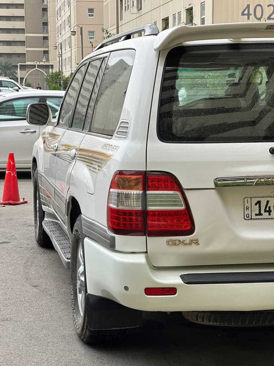 2007
للبيع جديده السياره 
ماشيه 290
هـ/***********
السعر 195
