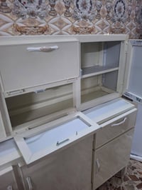 كنتور للبيع مكانه الحريه الدور بغداد 07752385268