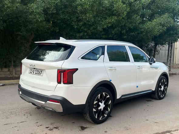 السلام عليكم
عندي سورنتو 2025 استلام ضمان المجموعه الدوليه السياره اخت الزيرو ماشيه 6 الالف كفاله من الصبغ والضربه والبارد والگير والمكينه رقم بغداد تحويل ثاني يوم
المواصفات
محرك 6 سلندر 
بصمه
كاميرا
حساسات
تشغيل عن بعد 
مقاعد كهرباء
بردات ابواب
منفذ usp
تحكم
شفتات
ويل 20
شاشه متصله
وباقي المواصفات المعروفه لها
السسسسسسعر   322$
مكاني الرصافه
للاتصال
***********
