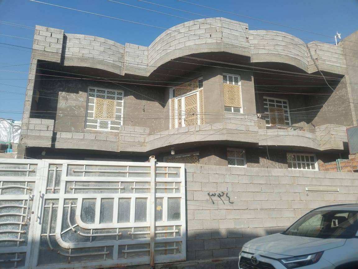 بيت للبيع المساحه 260
2 طابق  بناء حديث بلوك 
دايوان+مطبخ+صاله+ غرفه عداد 2.     6×5 
حمام داخلي+حمام خارجي 
الطابق 2 هيكل 
غرفه عدد2     6×5
5×4
صاله 
حمام  
موقع البيت التاميم قرب ركن المدينه حكم المحلي 
*********** الاتصال
