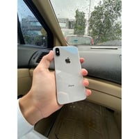 ايفون اكس عادي ذاكرة 256 بطارية 92 كله شغاله عدا البصمه وضهر مفطور سعر...