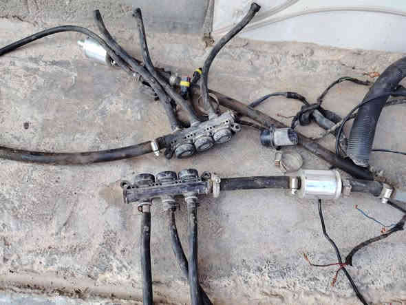 سلام عليكم ورحمة الله وبركاته عندي منضومه مال غاز 6سلندر  جديده البيع كامله بس تحتاج شد عل سياره زائد سبايه مال اوباما جديده سعر خاص موجوده بغداد مكان رقم الهاتف ***********//***********
