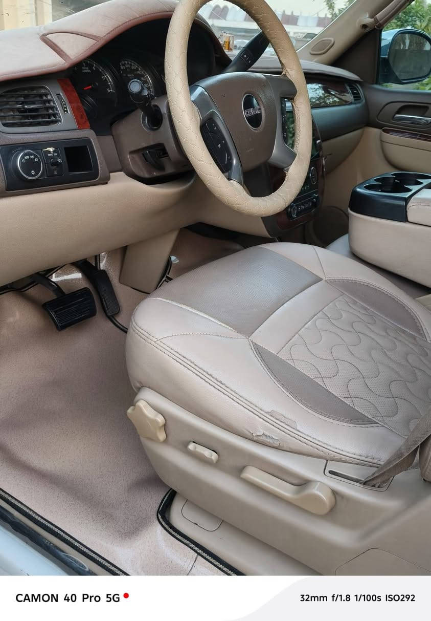 سلام عليكم يوكن جمسي 2012 خليجي رقم بغداد انكليزي سنويه لل30 بسمي سياره جديده مامتعوبه كفاله من كلشي اصل ابيض السعر 210  مكاني حله ***********
