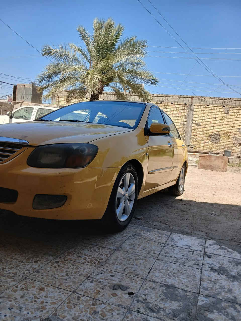 سلام عليكم سياره سيراتو 2007 البيع او مراوس بكيه حمل اي مديل السياره وارد امريكي حادث جاملغ امامي سياره مكفوله كفاله عامه الياره احله من الصور مكان بغداد ***********

