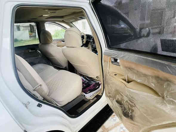 السلام عليكم 

للبيع كيا موهافي ٢٠١٥ فوووووول مواصفات vip
سياره جاهزه من كلشي 
بصمه ابواب وصندوك 
فتحه سقف 
ثلاث قطع تبريد 
ستيرن كهرباء 
جلد 
٧ راكب 
حساسات امامي وخلفي 
زراك لايت 
فور ويل 
كامره وشاشه  اندرويد حديث تدعم خاصيه الكاربلاي 
تخم تاير جديد 
صدر جديد شركه 
محرك لا تنقيص ولا تبخير ولا صوت راجز 
كروز تحديد سرعه 
بلوجكتر ولايتات كلها زنون ابو الضمان 
تبريد تدفئه كله شركه 

اخواني السياره جاهزه من كلشي متصرف عليها اي شي 

السونار مرفق مع الصور 
السعر ١٨٥ وبيها مجال 

مكان السياره الكاظميه 
***********
