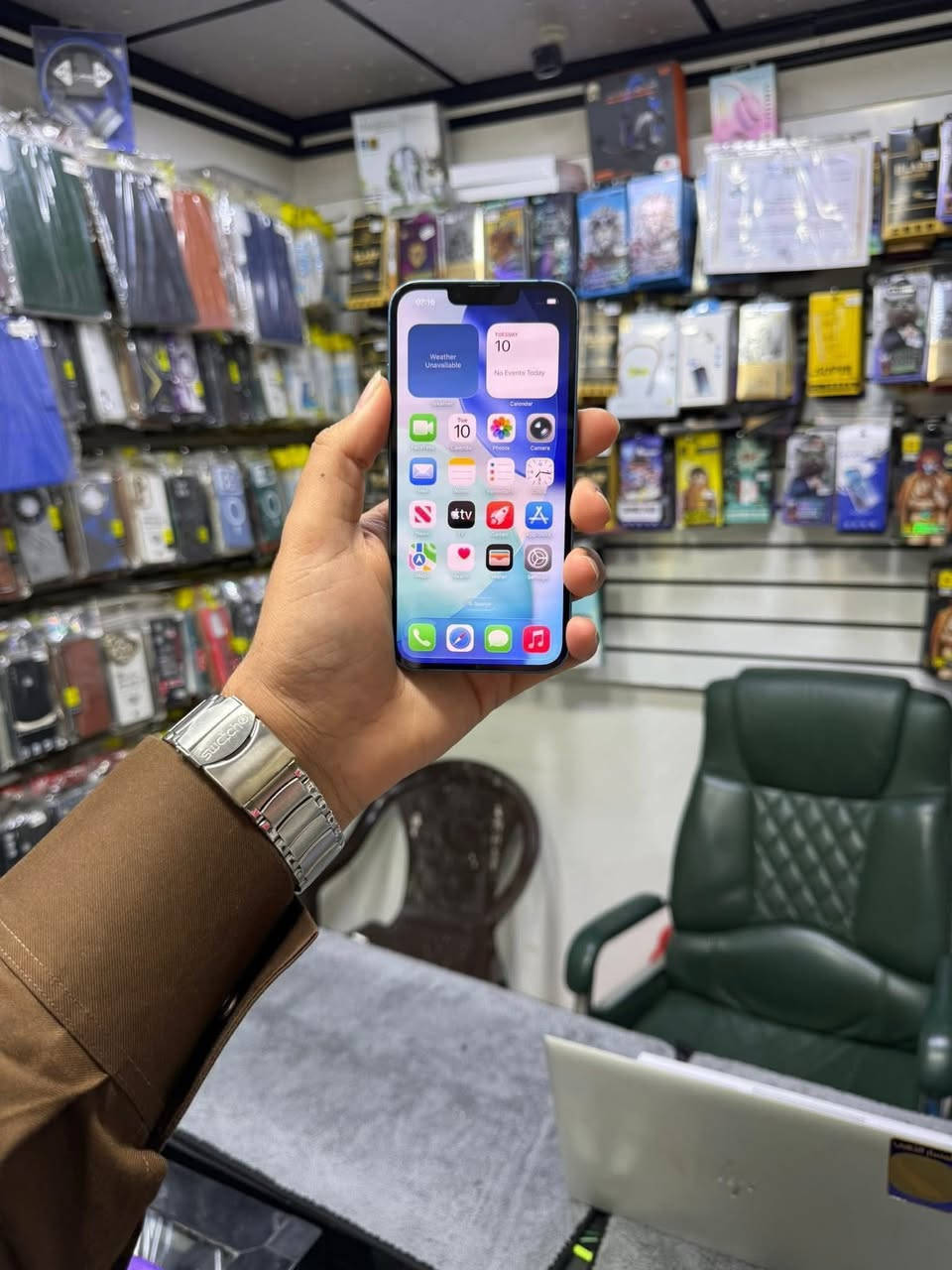 للبيع فقط
13 عادي

جهاز نظيف وشرط ما مفتوح وحاسبة نورمال بدون غراض 

ذاكرة 256 

بطارية 95‎%‎

تك سيم 

نموذج M

شراي تعال خاص او اتصل 

***********

***********

سعرو 470
