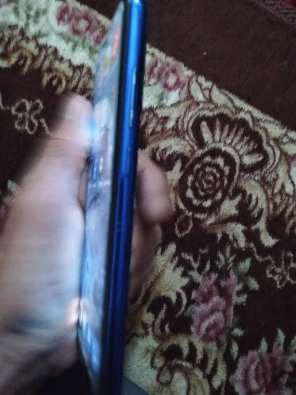 ريدمي نوت 8 ذاكره 128/6 مكفول من الفتح والتصليح فقط الظهر مفطور للبيع 100 ويرهم امراوس *********** موجود وات ساب
