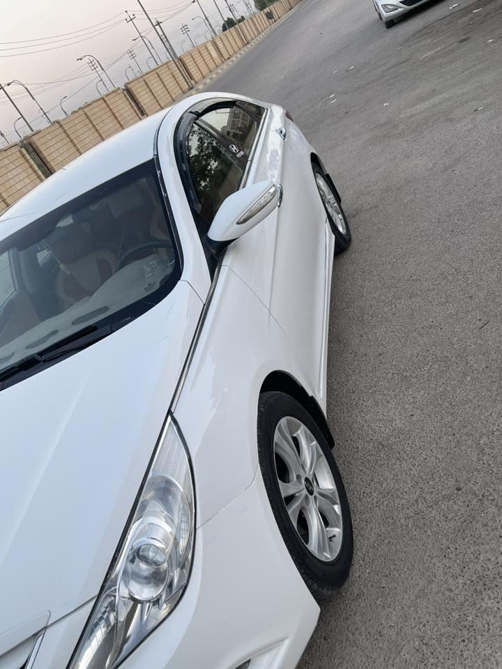 السلام وعليكم سوناتا خليجي موديل 13 رقم بغدادبسمي تحويل مباشر 
مكينه 2400  حداديه جديده كشنات دوشمه جديده شفتات ستيرن تحكم استيرن شاشه كامره حساسات خلفيه مري شفط محول رقم انكليزي   
سونار بل منشور
  العنوان الحله مركز مدينه  السعر 138
***********
