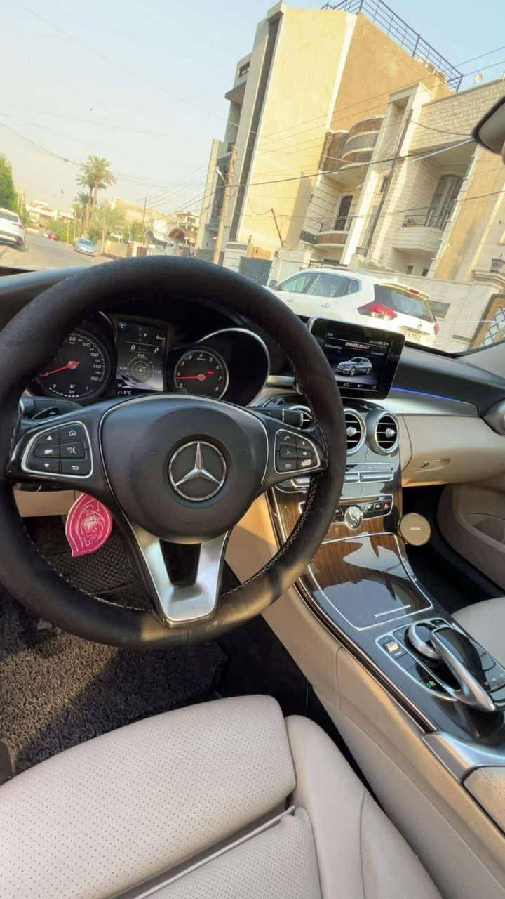 السلام عليكم
2018 C300 Mercedes
فول موصفات
مراوس او بيع احسب القناعه
ستفسار اتصال على الرقم ***********
