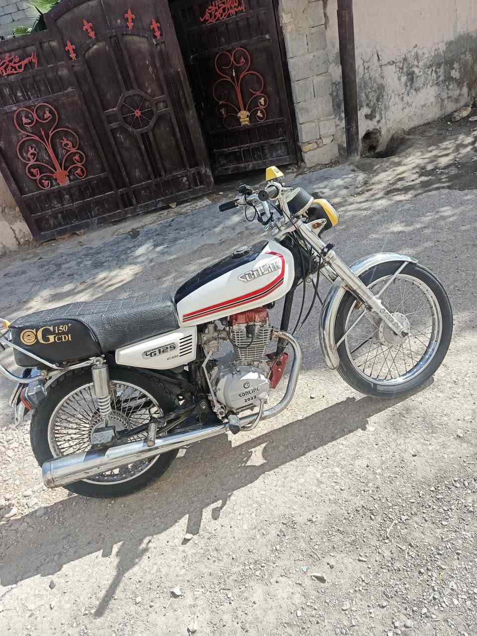 البيع مديل 2022 تاكير ***********السعر ٣٧٥
