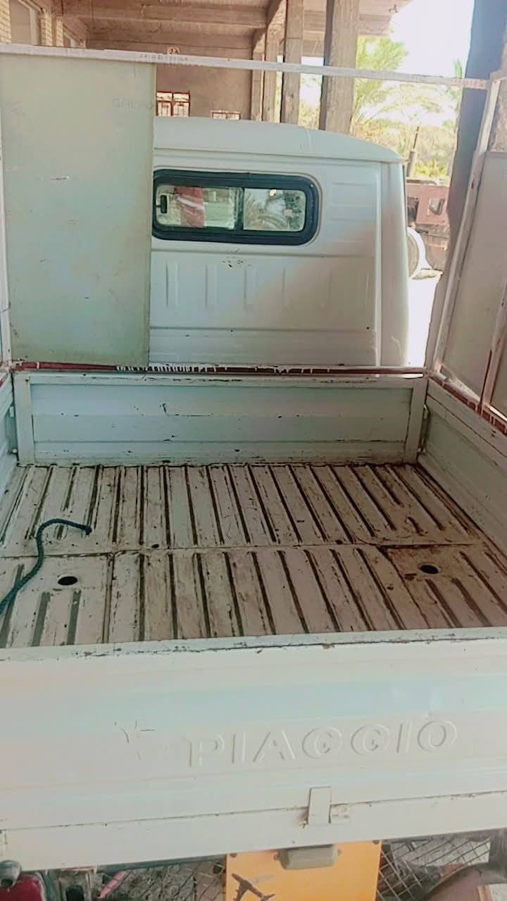 السلام عليكم ورحمه الله
تك تك حمل للبيع مابيه اي نقص خدميه خير من الله 
 اوراق كامله رايده ب٢وربع وبيه مجال بخدمه الشراي
مكان كربلاء طويريج  ***********
