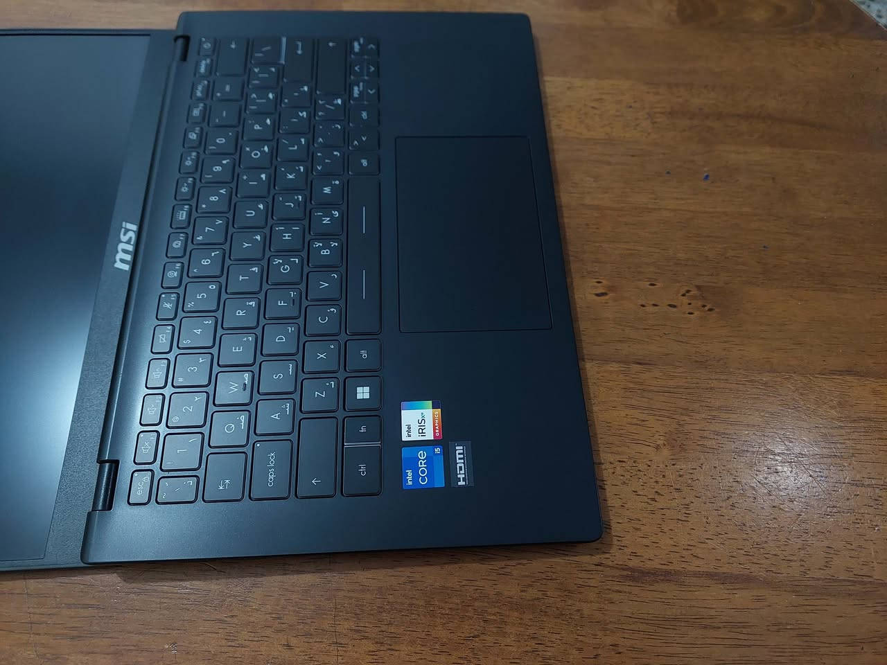 السلام عليكم .. جيل 12  ماركة  MSI    ....رام  حجم 8 كيكا...هارد نوع  SSD NVME (اسرع انواع الهاردات ) بحجم 512 كيكا ..... معالج كور اي 5 جيل 12...كيبورد ضوئي ثلجي 3 درجات ...اللابتوب سوبر سلم وشكلة حلووشحنة ممتاز ...وكارتونتة وغراضة كاملة ... ملائم للبرامج الهندسية  والدراسة والاعمال وغيرها  ...مكانه بغداد سعرة 250$  للاستفسار الاتصال ***********  او ***********(واتس)
