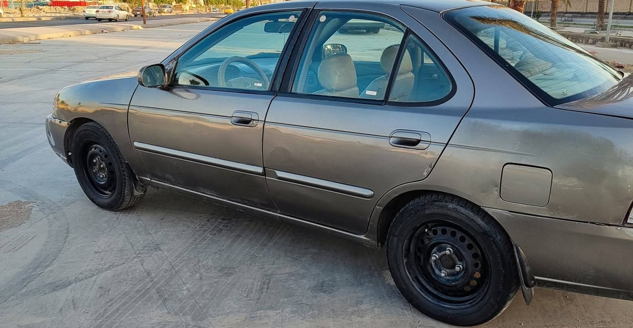 السلام عليكم (للبيع او امراوس). نيسان سنترا 2005 رقم نجف بأسمي سنويه لل2028 سياره نظيفة ومتعوب عليها محرك قبق ابيض 1800 مكينه وكير شرط الكفالة كهربائيات كلها شغاله حدادية جديده السعر 62 وبيها مجال
مكاني نجف كوفه 
للاتصال ***********
