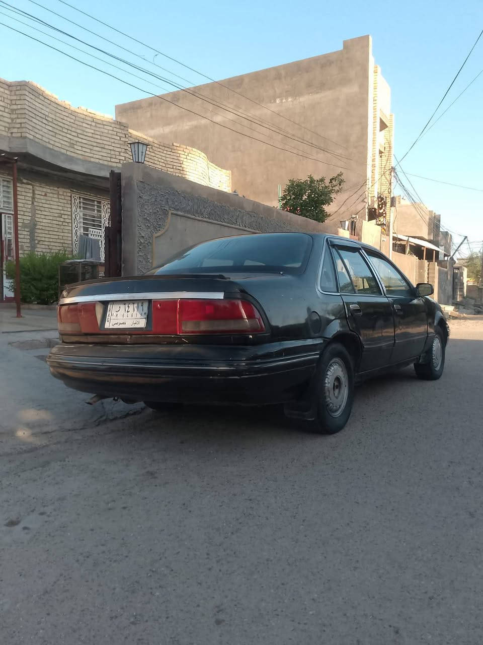 سلام عليكم سياره برنس موديل 93بيه مكينه حاويه قبل سبوع شديته سياره حلوه وما عايزه شي مثل ما واضح بل صوره  سعره 23وبيه مجال مكاني طويريج كربلاه رقم‏‪***********‬‏
