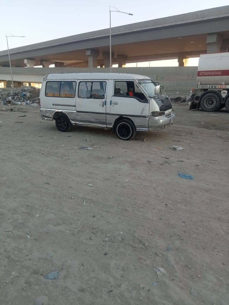 السلام عليكم هونداي مديل 95 سياره جاهزه مكينه وكير حداديه وتخم تاير (كير اوتماتيك)  السعر 16 وبي مجال بسيط مكان سياره ناصريه مكلف بنشر الاستفسار ع رقم ***********
