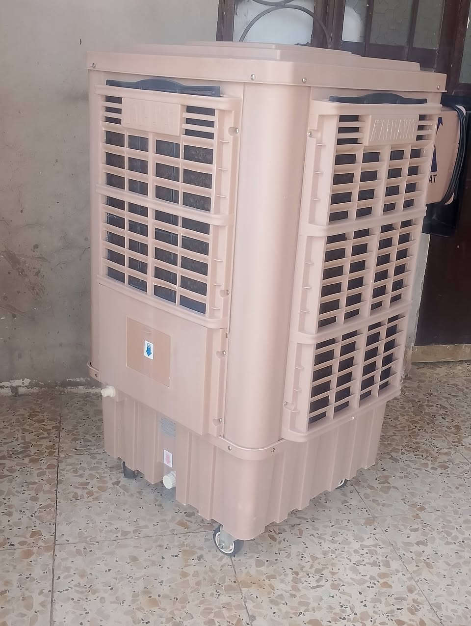 نوع الشركه الحيات اصليه ستعمال شهرين
❄️مبرده دكت حجم 60 
🌸الموصفات
🌙قوه دفع عاليه وبثلاث سرع  تبريد الهواء
🌙فلتر تنقيه الهواء
🌙مصنوعه من البلاستك المقاوم
🌙تحكم بدفع الهواء
المبردة مستخدمة شهرين  فقط
العنوان المشتل (قرب المجلس البلدي)

للاستفسار  علا خاص


**إذا كنت صاحب هذا الإعلان وتريد حذفه لأي سبب، رجاءا أرسل رسالة إلى الدعم الفني**
