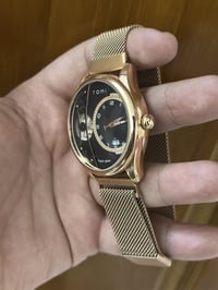 ساعة ماركة تومي امزون شغاله نظافه تامه سنتر شغال توقيت عداد يومي سير ح...