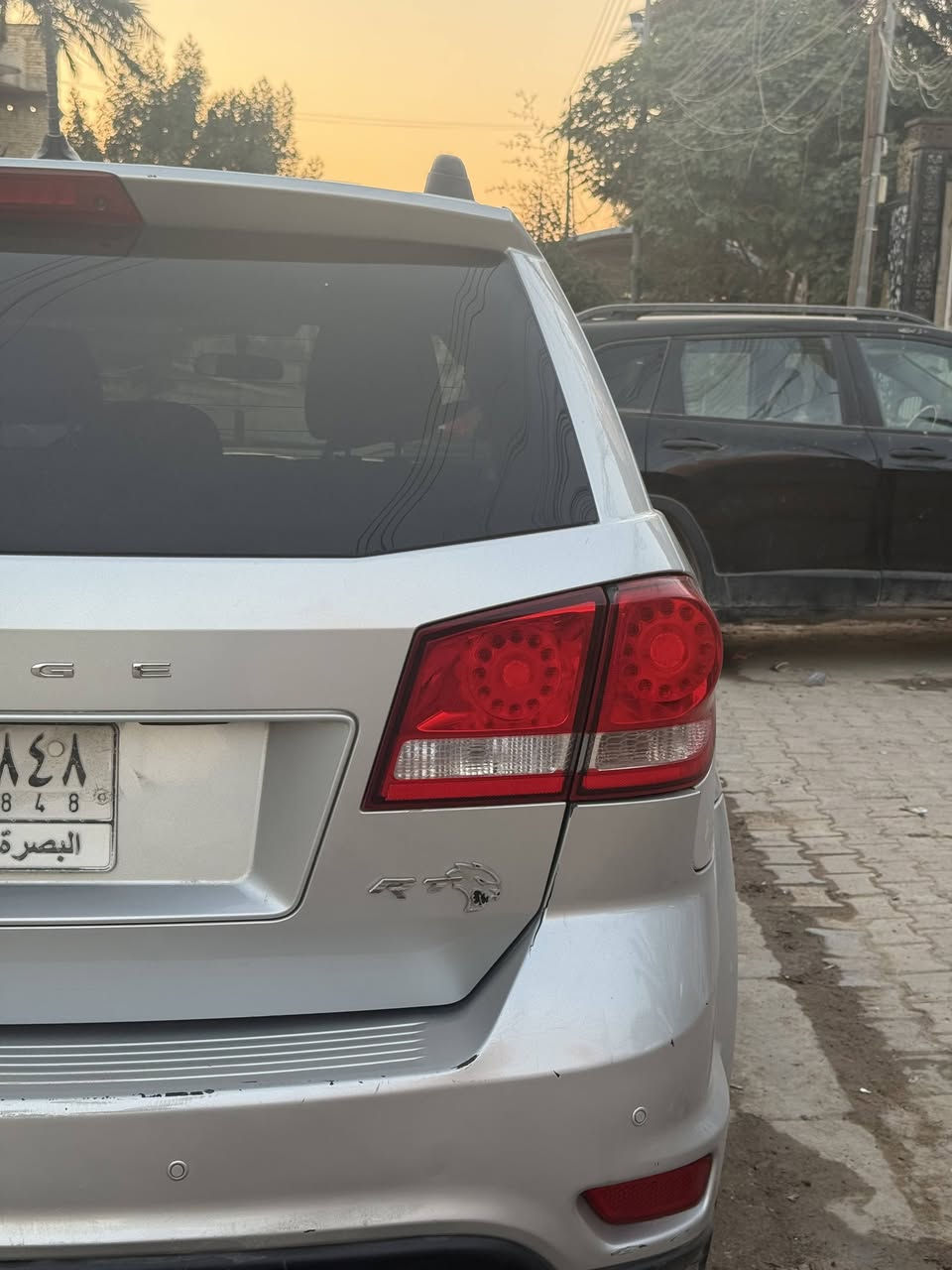 السلام عليكم جورني ٢٠١٣ رقم بصره مشروع وطني محرك ٣٦٠٠ حادثه صندوق فقط جاهزه السياره بيع ومراوس مكاني ميسان _ العماره ***********
