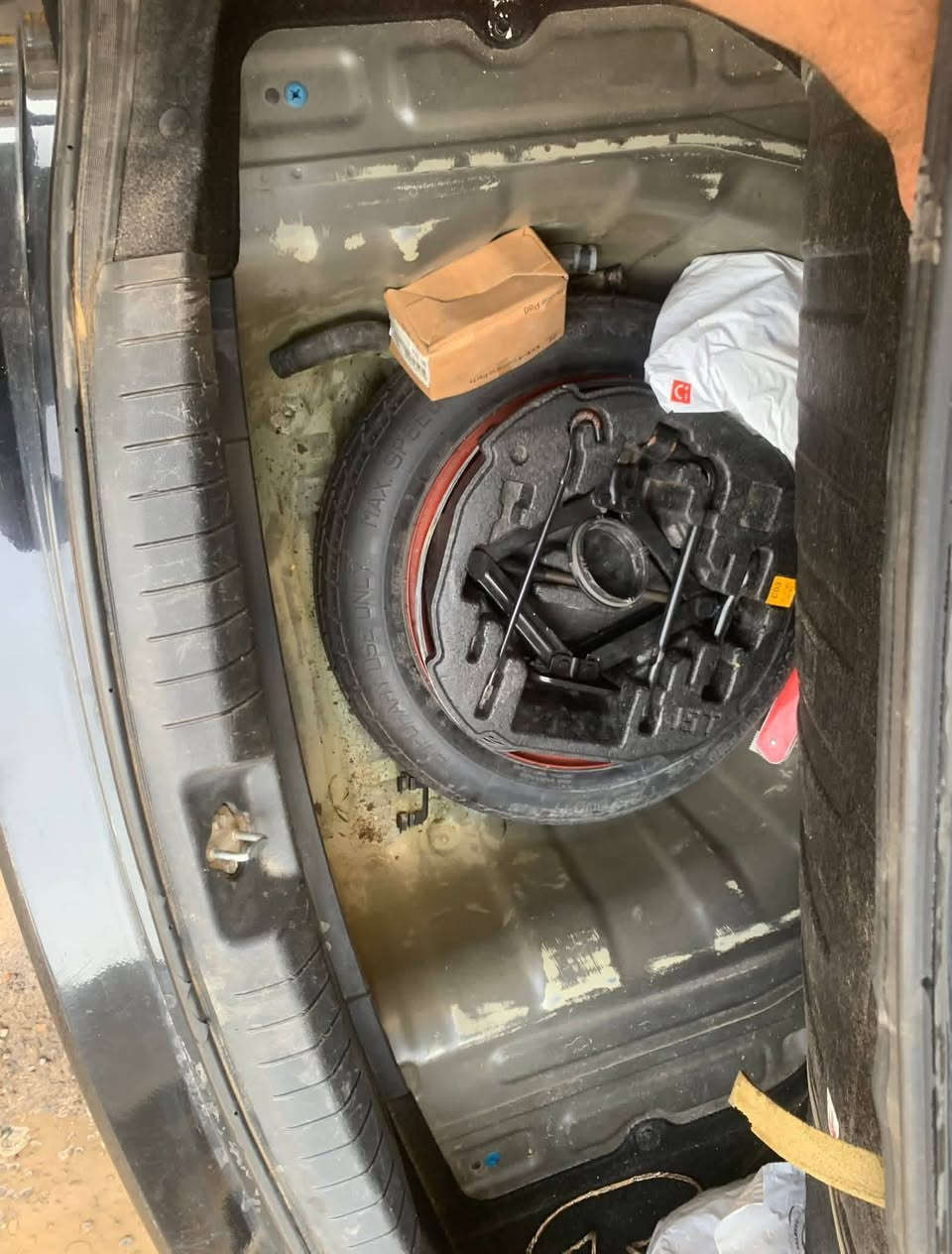 السلام عليكم للبيع هواندي النترا موديل ٢٠١٧ وارد امريكي كلين تايتل مكفولة من الحادث والصبغ كير مكينه مكفولات من الخلل والفتح ع البلاد الموصفات داخل بيجي شاشه كبيره كار بلي كامره دواره كشنات جلد رادار امامي جانبي كشنات تدفئه ستيرن تدفئه درايف مود 3 وضعيات بجم زنون اصلي اشاير مري محرك 2000 دوش لد نهاري فول تحكم ستيرن داخل صاج رقم بغداد انكليزي بأسمي هاي صور قبل تبديل رقم السعر 130 وبيها مجال بسيط المكان بغداد التاجي رقم *********** للأتصال واتساب ومتواجد خاص
