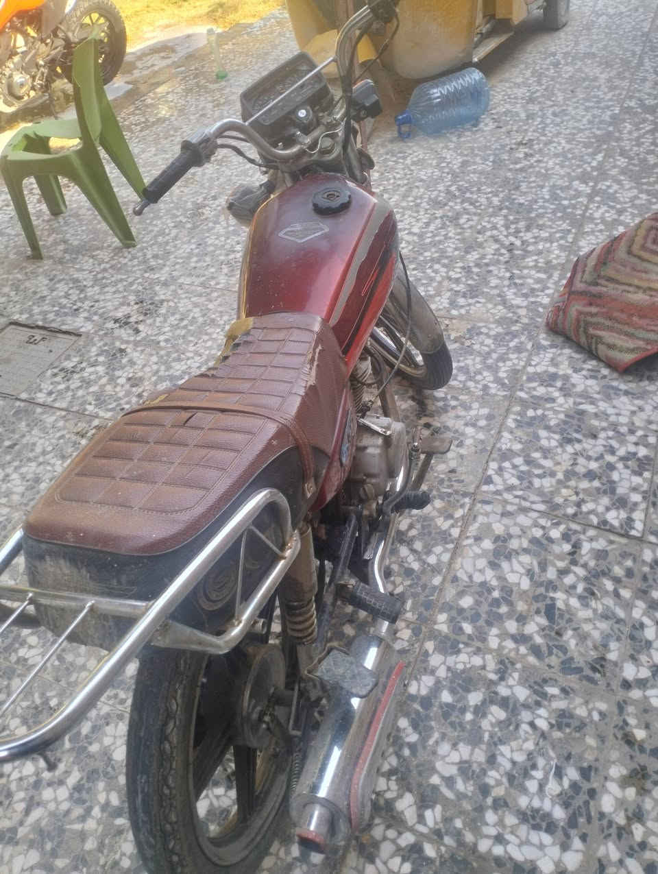 دراجه ايراني 4كير
سعر 300,000 وبيها مجال
***********
