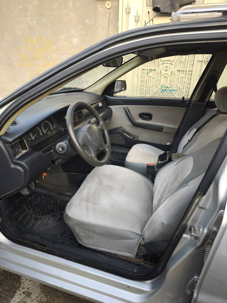 السلام عليكم
سمند للبيع موديل 2009 
سياره بلاديه سعر 38 ورقه
مكاني بغداد المعامل السياره بأسمي
للأستفسار ***********
