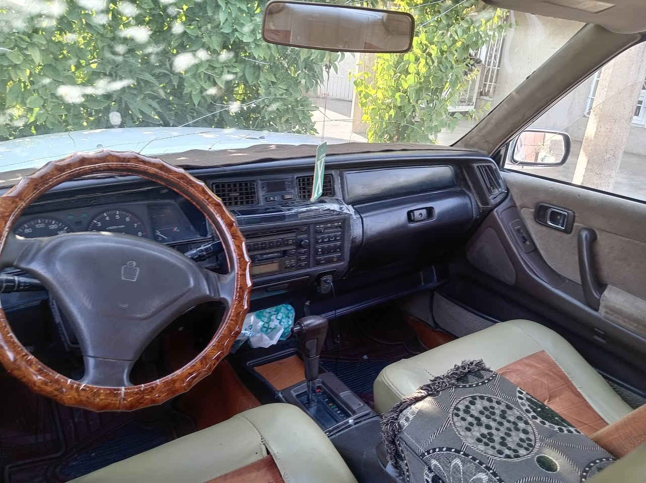 أرنب صلاح الدين رقم دولي موديل 92 شرط گير محرك تبريد غرفه نظيفة سنوية 2030 شهر 6 الشرعي ابن عمي بالخضرانية السعر 69$
***********
***********
