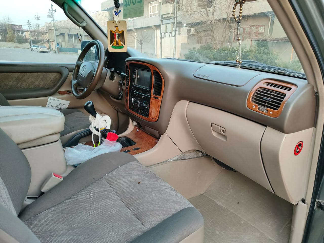 بؤ فرؤشتن يان گؤرينه وه مؤنيكا مؤدئل 2002 لؤك لؤكه بئ مه سروفه ناوزه رت گئر مه كينه ى نه كراوه ته وه ده عمى بؤداعامى به شه رت سئ روبعه حاسه سپئر له كؤل ده عمو لئ دراوى نيه ده بل ئه كسل به شه رت سفره 312 هه زار رؤيشتووه سه نه وى تا 2029 تازه يه جوارتايه لؤكه به ناوى خؤمانه وه يه ***********
