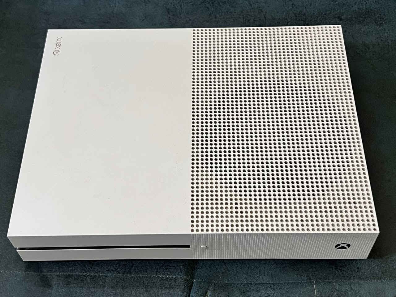 للبيع اكس بوكس ون اس + جوستك سيريس اس اسود مستخدم قليل + جوستك كيم سير غير مستخدم بالباكيت 180 الف  / و الالعاب كل لعبة مكتوب عليها سعرها


**إذا كنت صاحب هذا الإعلان وتريد حذفه لأي سبب، رجاءا أرسل رسالة إلى الدعم الفني**