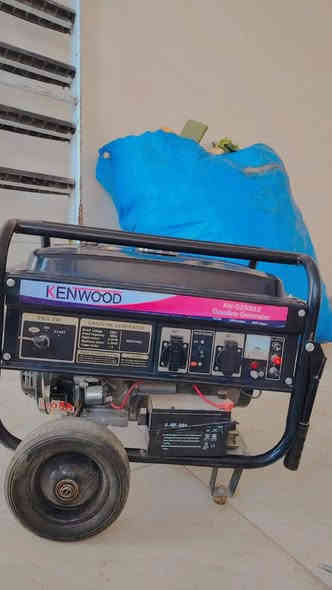 سلام عليكم مولد سلف لبيع مشتغل اقل الشهرين بعده كارتون السعر ١٧٥ قفل مكلف بل نشر خاص ماجاوب الشراي يتصل ‏‪***********‬‏
