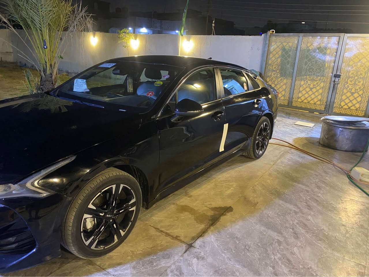 KIA K5 موديل ٢٠٢٢ وارد امريكي 
حادث جاملغ وبنيد مكينة ١٦٠٠ تيربو 
تبريد
تشغيل عن بعد شاشة لمس 
سيارة فو مواصفات ما عدا الفتحة 
مكاني البصرة - البهادرية 
***********
*********** 
متواجد ع الخاص البصرة, العراق
