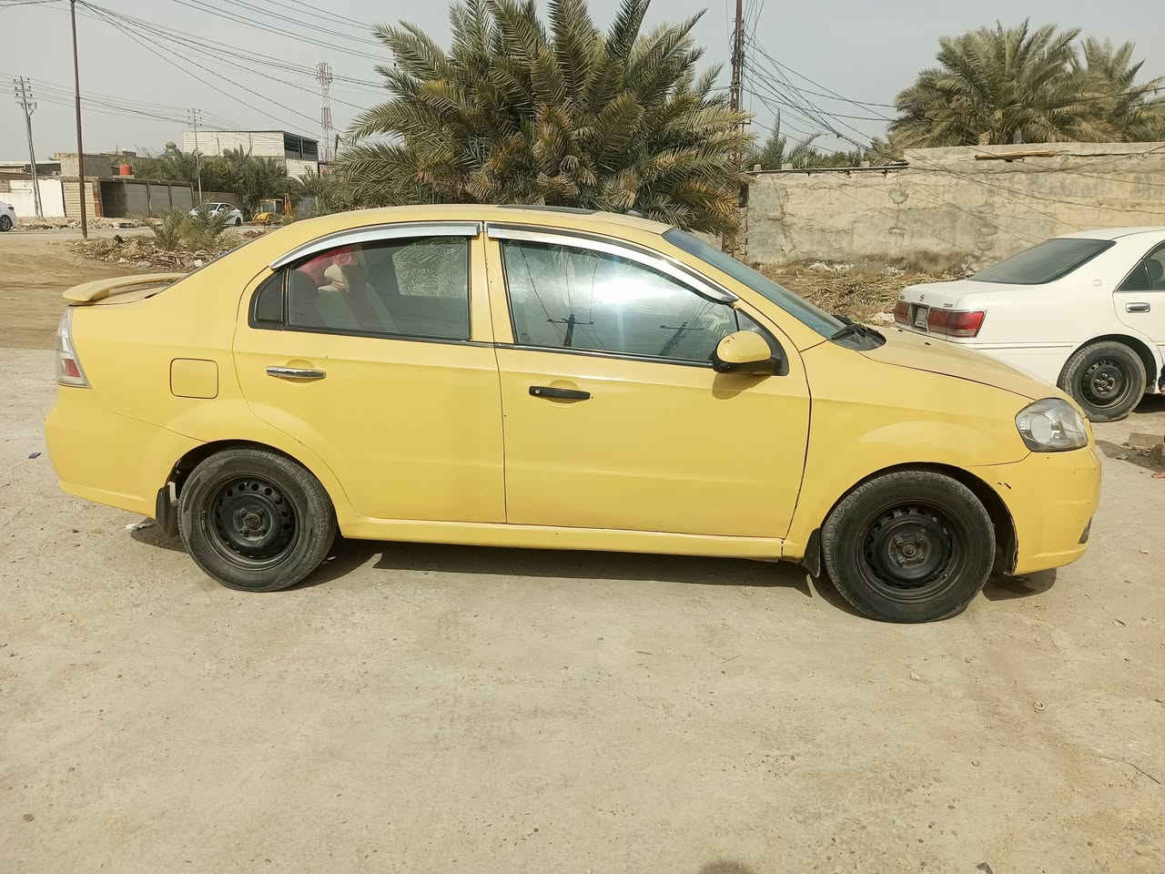 سلام عليكم ورحمه الله وبركاته
سياره افيو للبيع موديل ٩ أوتماتيك مصفره هيئه وغرامات ومداور ثاني يوم رقم انكليزي باسمي سنويه لحد ٢٠٣١ فول مواصفات فتحه تحكمات وارد امريكي محرك مفتوح المرغوب شاشه حداديه كير محرك كهربائيات كله نضيف 
متصرف عليها ألف دينار گبل للشارع السعر 58 وبيها مجال 
*********** مكان كربلاء 
اليوم متواجد بلنجف
