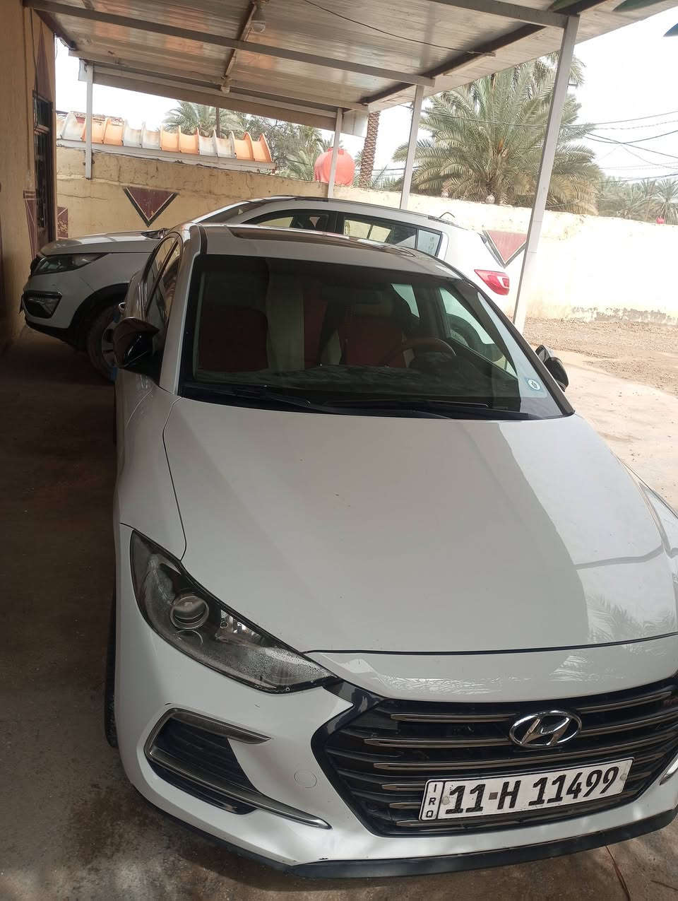 النترا موديل 2018خليجي فول ما عدا البصمة بيهة صبغات كلش خفيفة موضحة بل سونار 
***********
