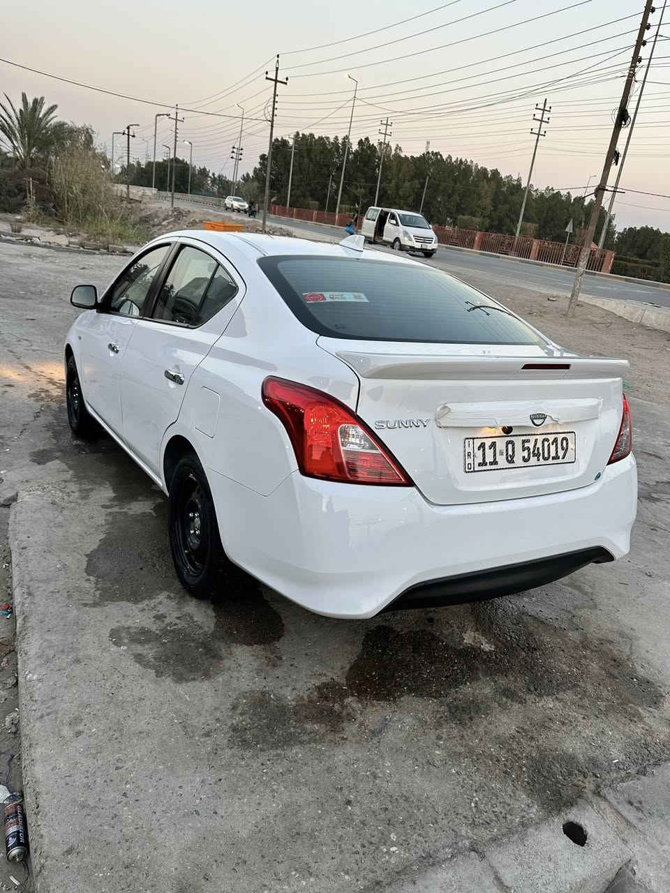 سلام وعليكم نيسان سني موديل 2024السياره اقصاد خمس سنوات وتخلص استقطاع مباشر راعيها بغداد سياره كفاله عامه ماشيه 30الف العنوان البصره سعر120 وبيها مجال قليل السياره بوضع الشركه لاتصال ***********
