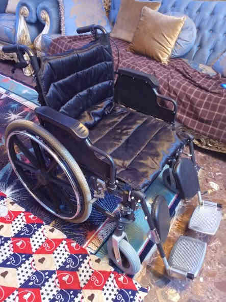 سلام عليكم عندي عربانة كبار السن جديدة ب125 وبيهة مجال مكاني بغداد السيدية ***********
