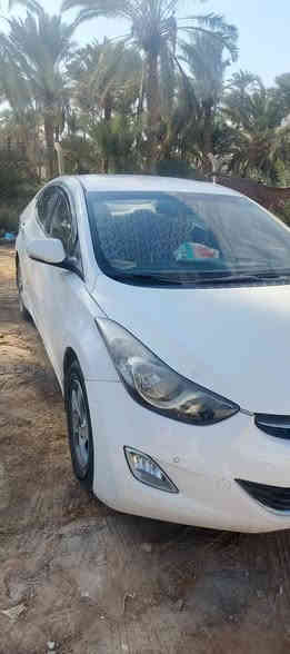 السلام عليكم النترا موديل 2011 سيارة خليجي محرك ١٨٠٠  سونارها موجود بالصور سيارة عليه ادامه كامله للمحرك بلكات اصلية سعرهن ٧٥ الف باتري جديد زوج تايراات كهربائات شغاله تحكم استيرن   دهن جديد مصارلة اسبوع وباقي المواصفات المعروفه . 
سعر ١٠٠ بي مجال بسيط حك الجيه. 
وات ساب ***********
