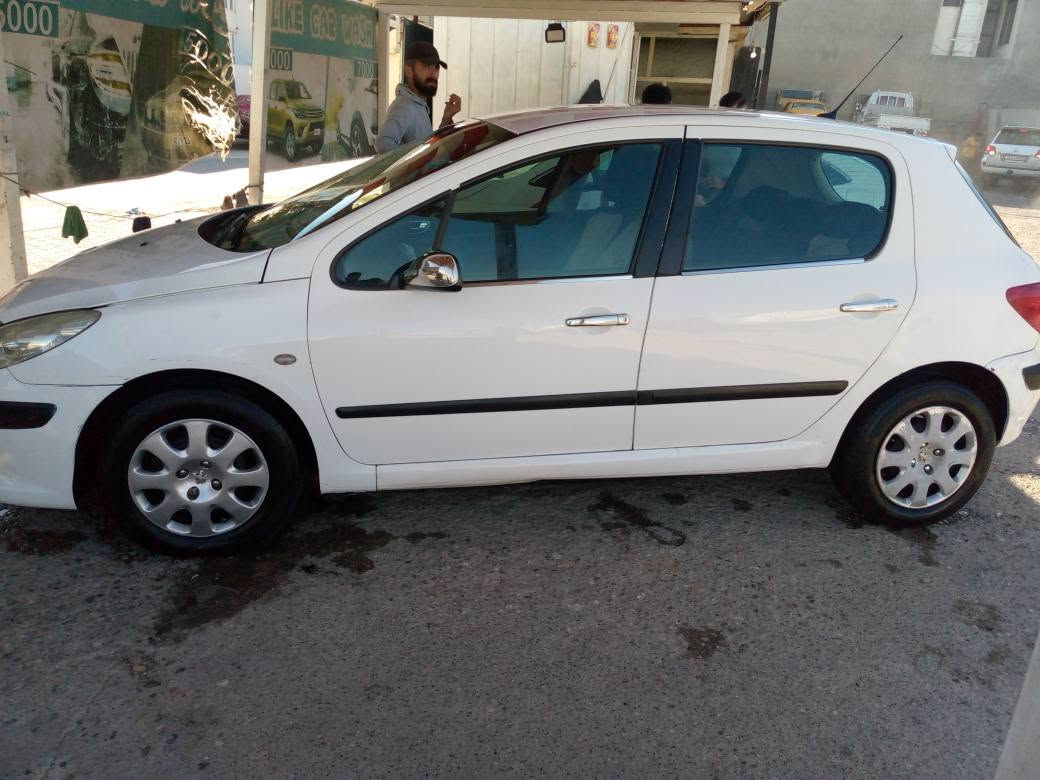 السلامو عليكم اخوان بيجو 307 للبيع موديل 2006كيرمحرك تبريدتتفئ شرت صدر جديد مبدله طخم تايرجديدمبدله كهربائيات كوله شغال رقم اوسنويه اوهزه كوله جديد شاشه تاب كاميره كوله شغال سياره مال مره بئسمها هيهاصاحب السياره المره بيهاكوبون بنزين شرت التحويل اي استفساراني حاضر رقم الهاتف *********** كركوك, العراق
